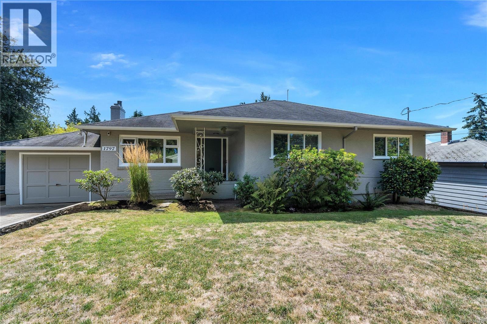 1797 Mcrae Ave - 4