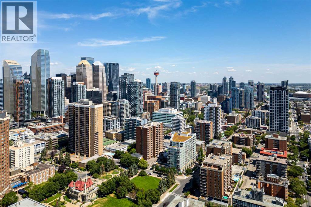 #701 626 14 Avenue SW - 31