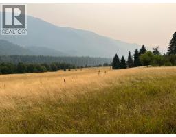 1864 Highway 3a, Castlegar, BC V1N4N6 Photo 31