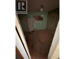 1864 Highway 3a, Castlegar, BC V1N4N6 Photo 35