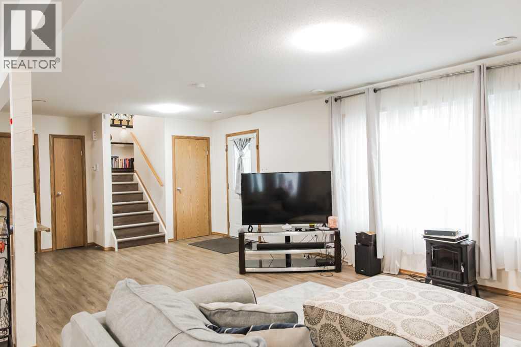 10027 105 Avenue - 31