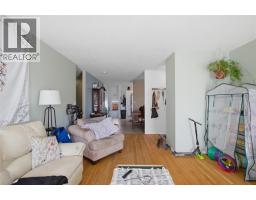 3pc Bathroom - 1938 Parkcrest Avenue, Kamloops, BC V2B4X3 Photo 8
