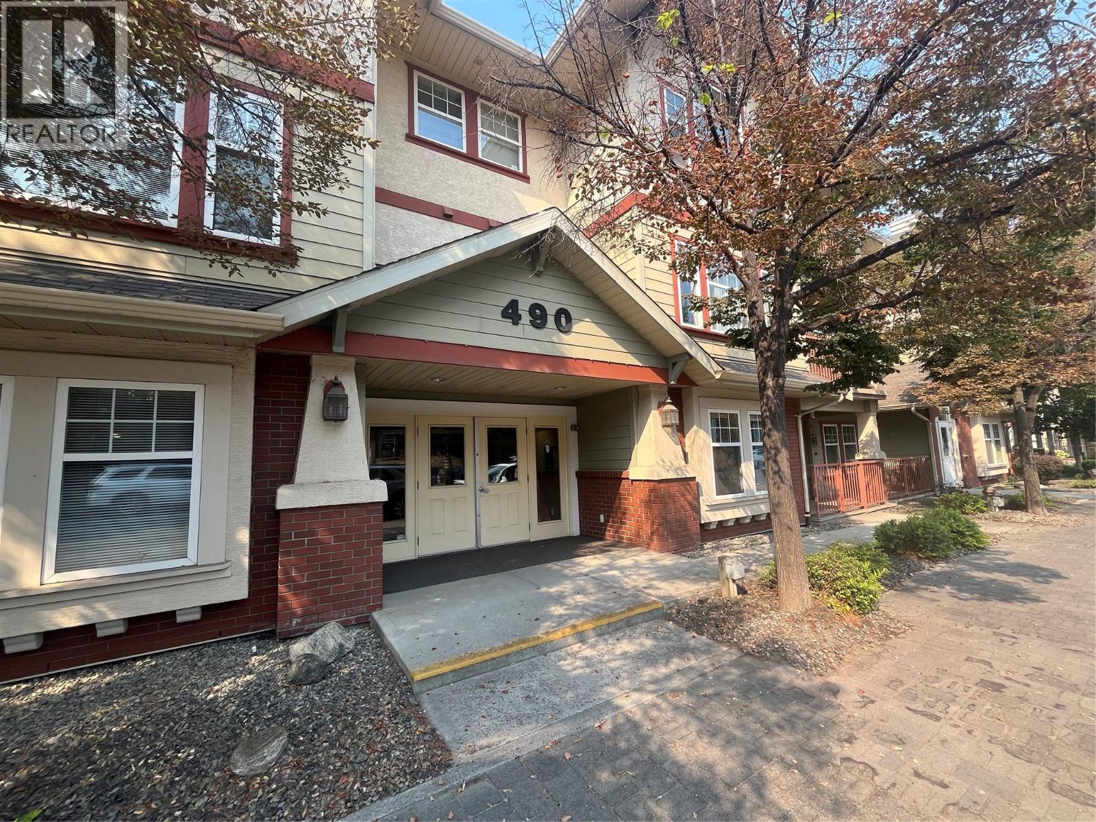 #209 490 Lorne Street - 2