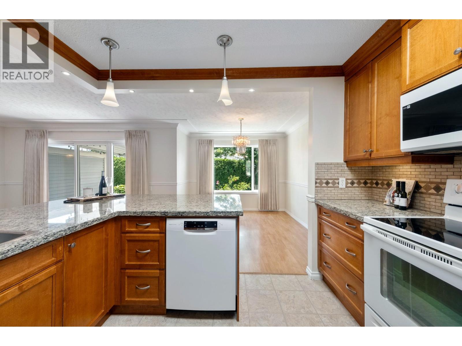 #21 3370 Casorso Road - 12