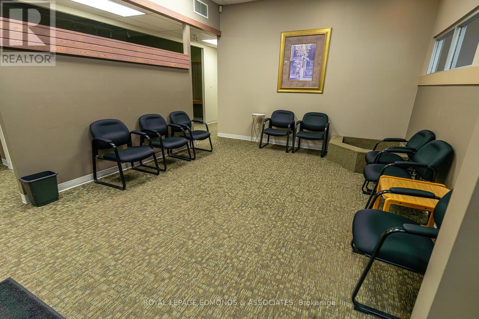 Office for Rent in Pembroke – 100 VICTORIA STREET, Pembroke – MLS# X13668192 - Image 12