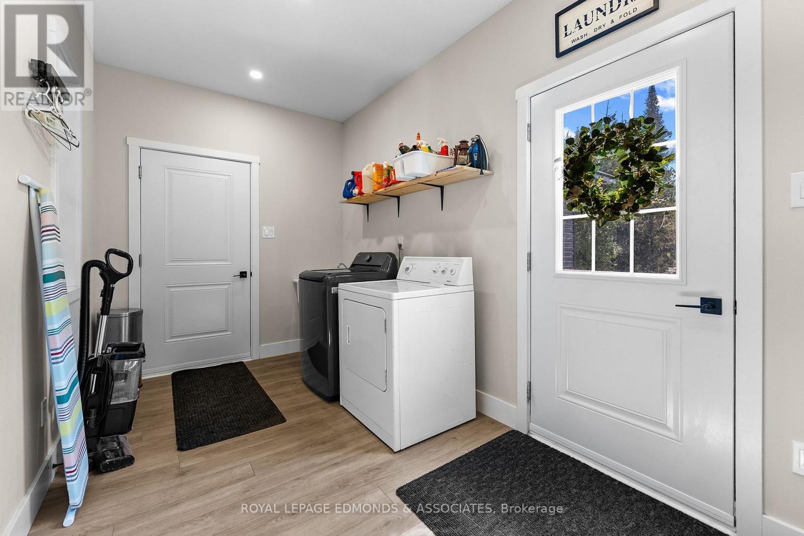 300 FOREST PARK ROAD - Image 36