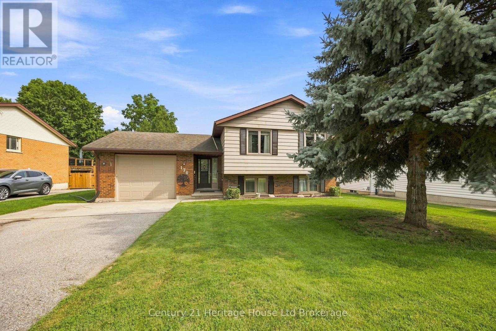 174 METCALFE STREET - 1