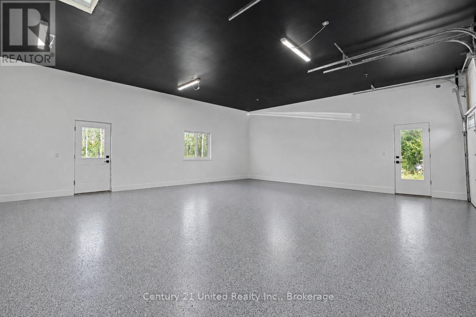 27 AWBRIE LANE - Image 38