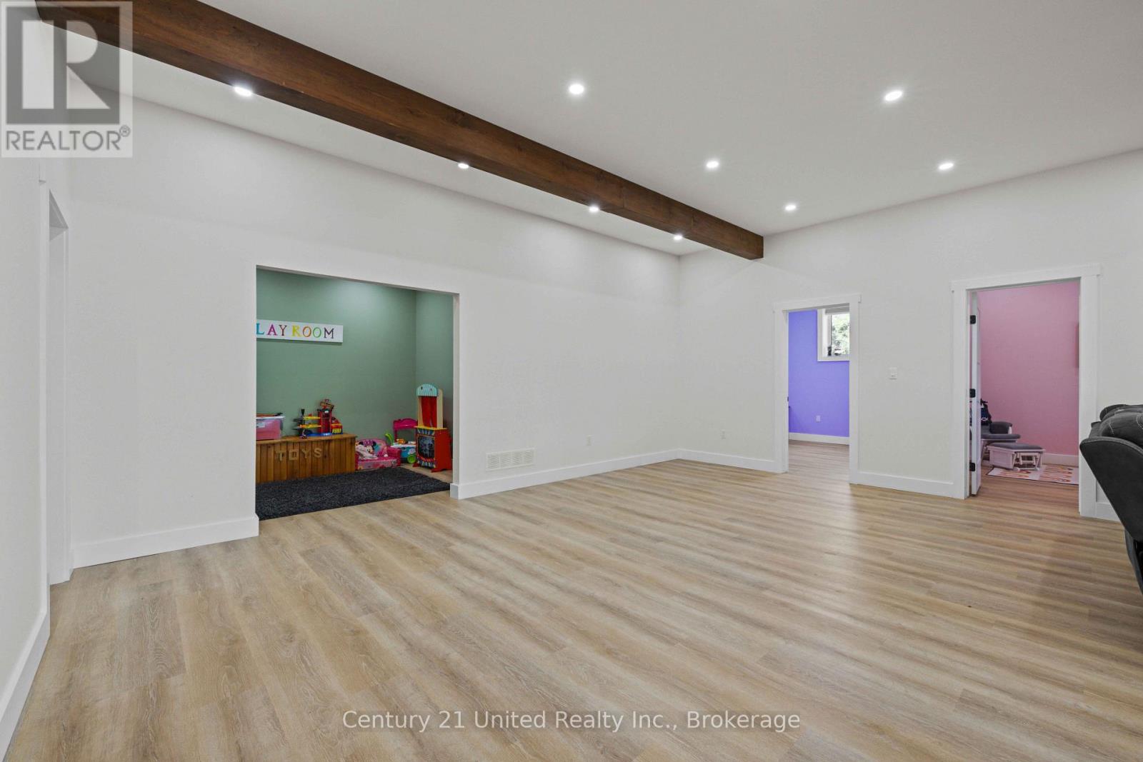27 AWBRIE LANE - Image 34