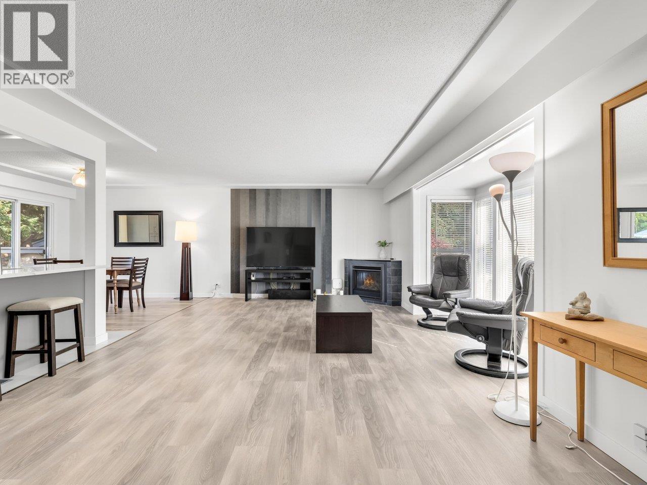 5153 CLIFF DRIVE, Tsawwassen
