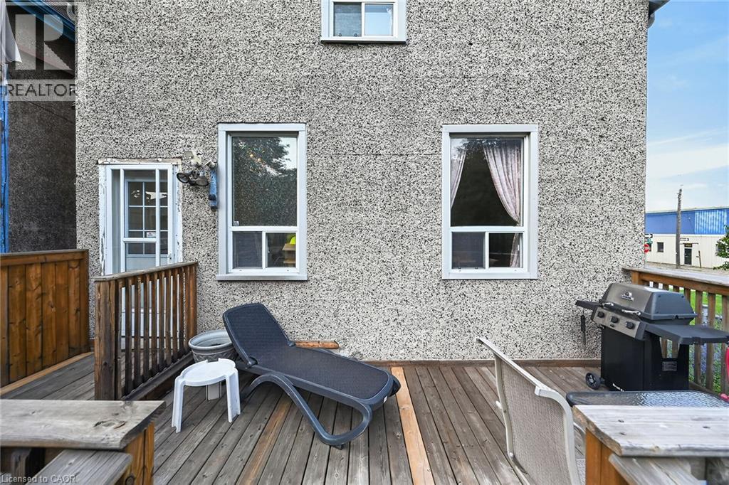 230 PICTON Street E - 33