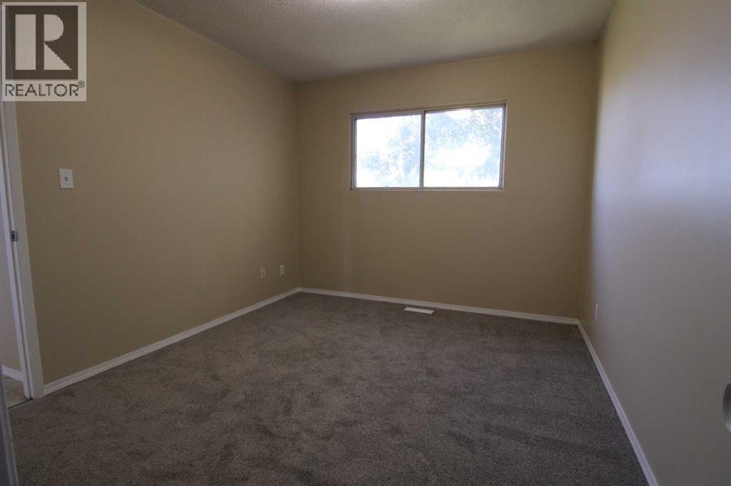 9606 115 Avenue - Photo 9