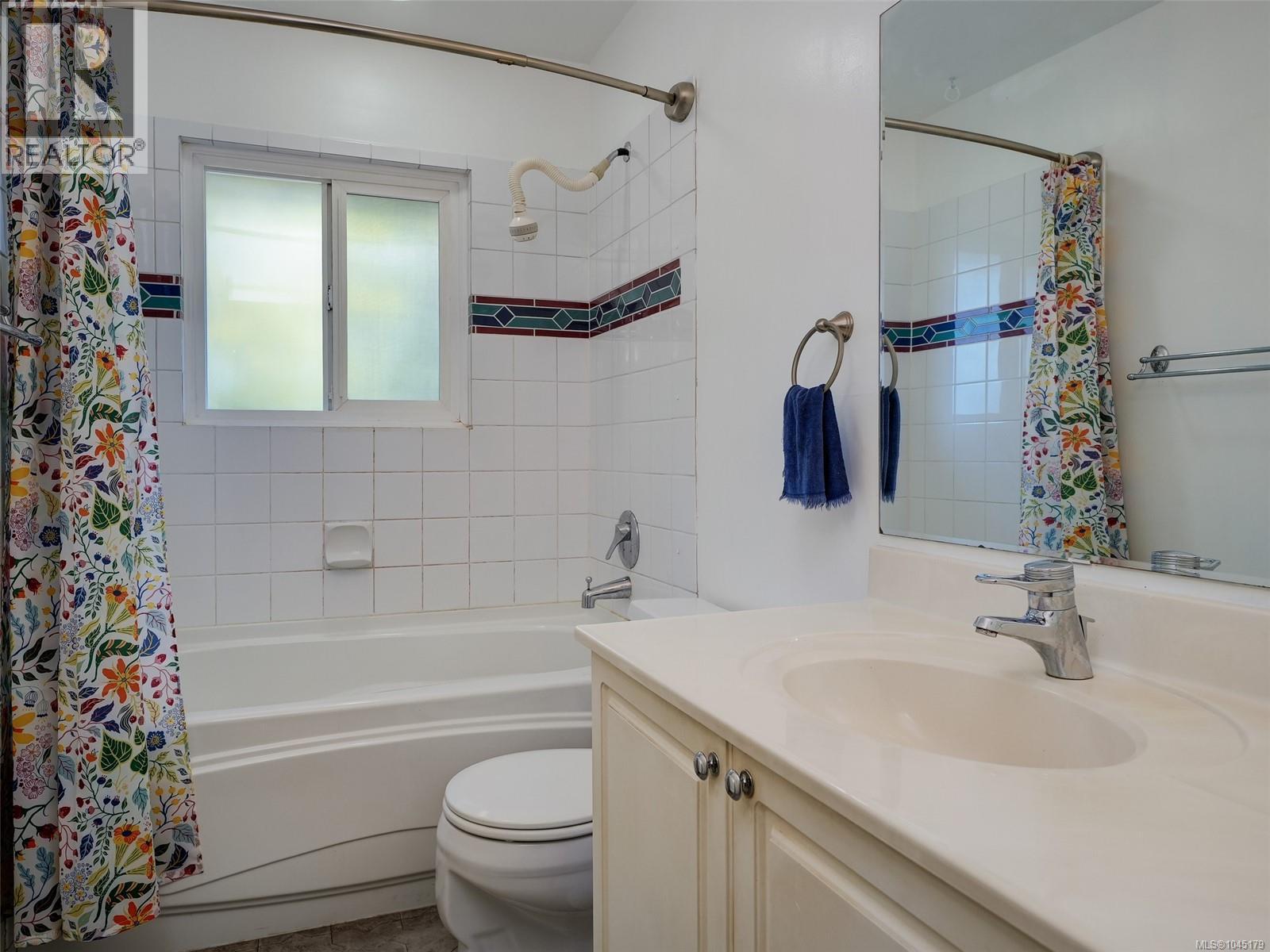 #15 1701 McKenzie Ave - Image 15