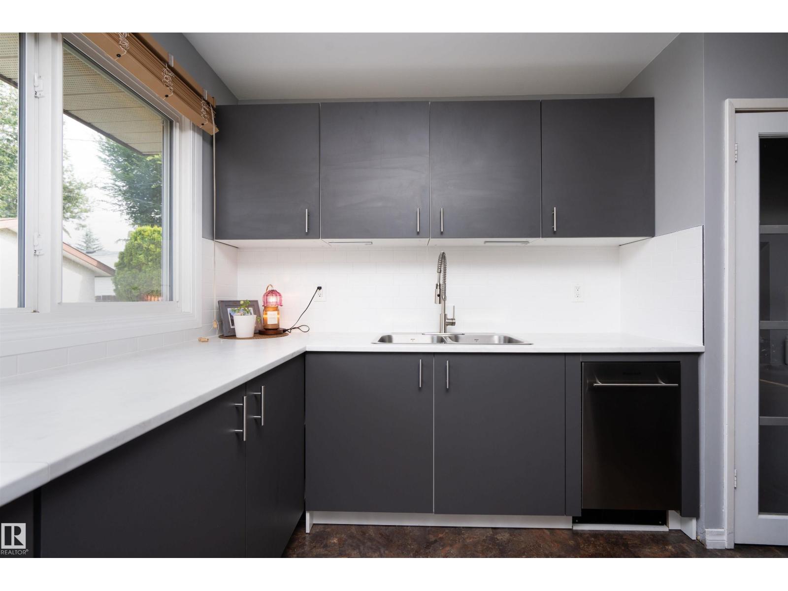 9012 MEADOWLARK RD NW - 14