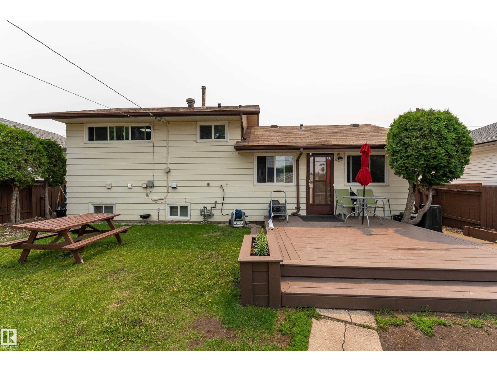 9012 MEADOWLARK RD NW - Image 42