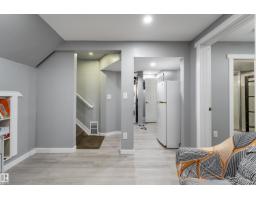 9012 Meadowlark Rd Nw, Edmonton, AB T5R5W8 Photo 28