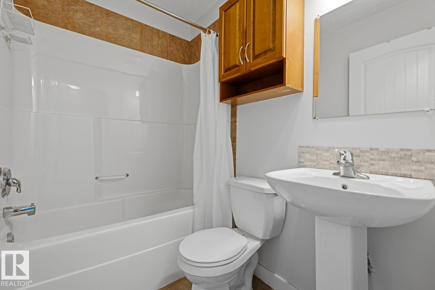 #9 13215 153 AV NW - 15