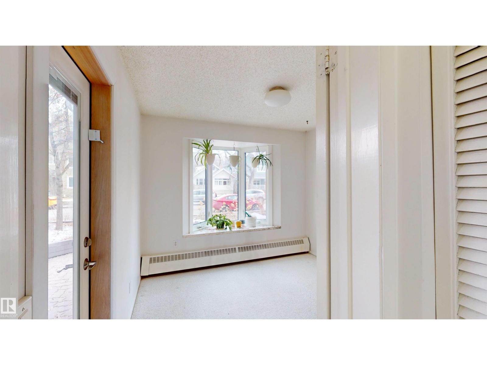 #109 11115 80 AV NW - 14