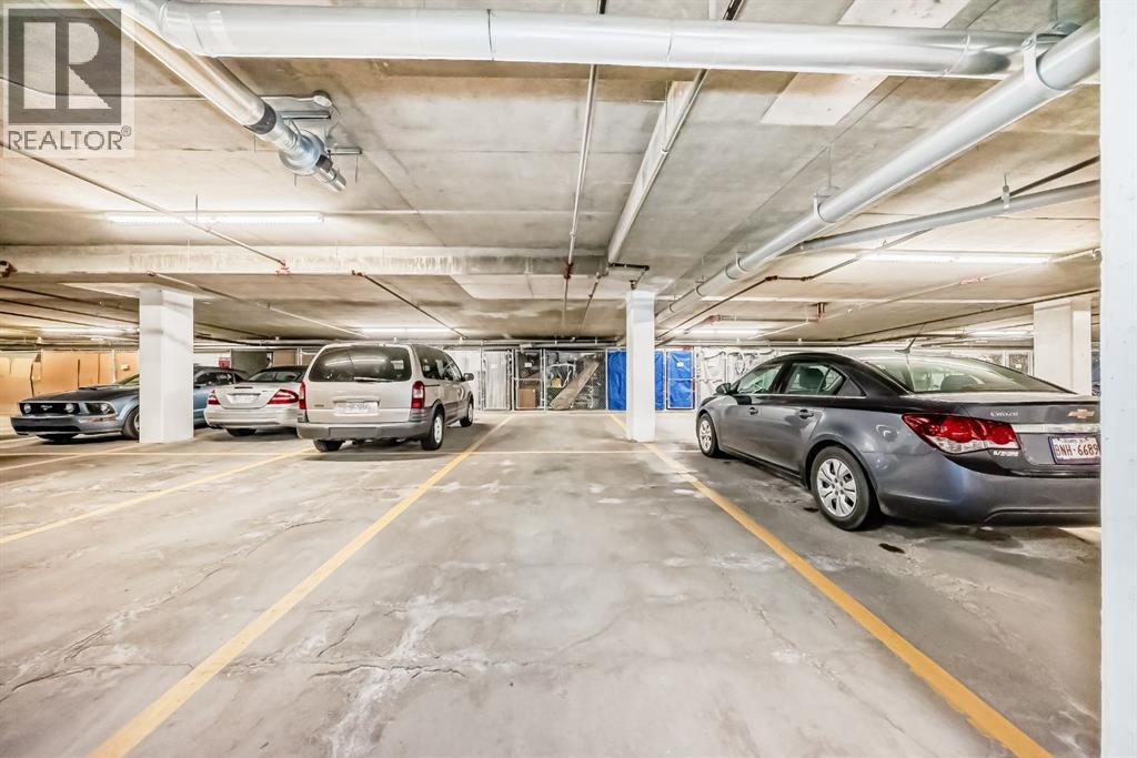 1005 Westmount Drive - Photo 32