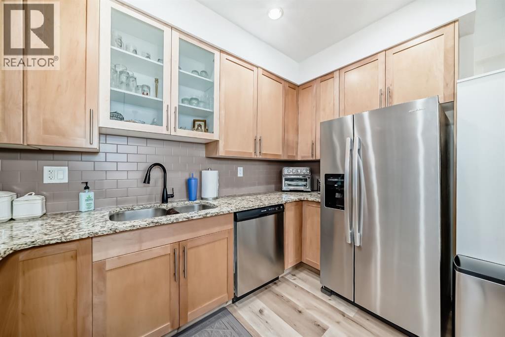 1005 Westmount Drive - Photo 7