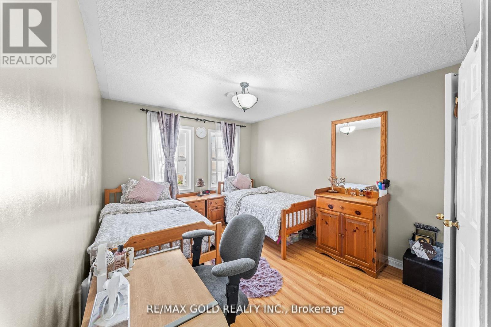 17 CALDERSTONE ROAD - 29