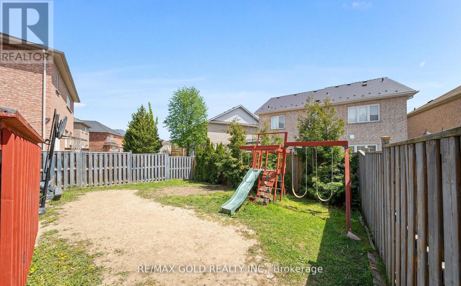 17 CALDERSTONE ROAD - 39