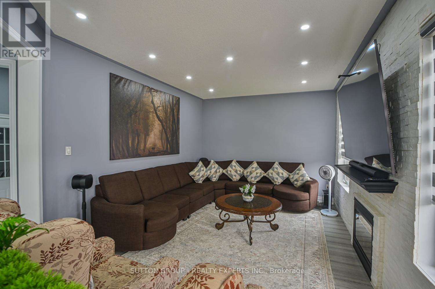 373 SUNNY MEADOW BOULEVARD - 13