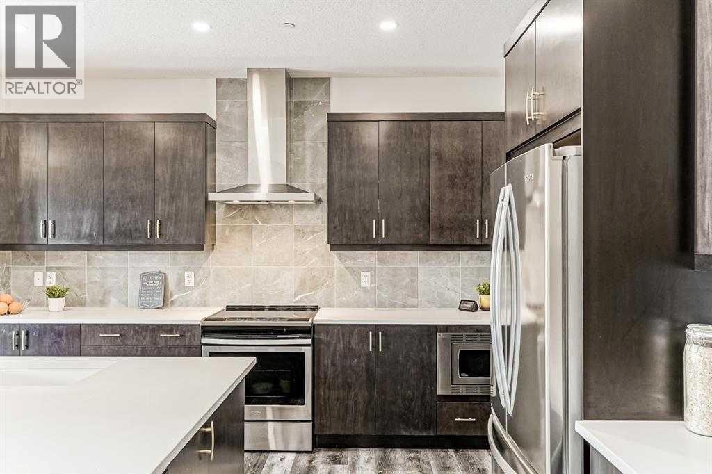 22 Howse Mount Northeast
