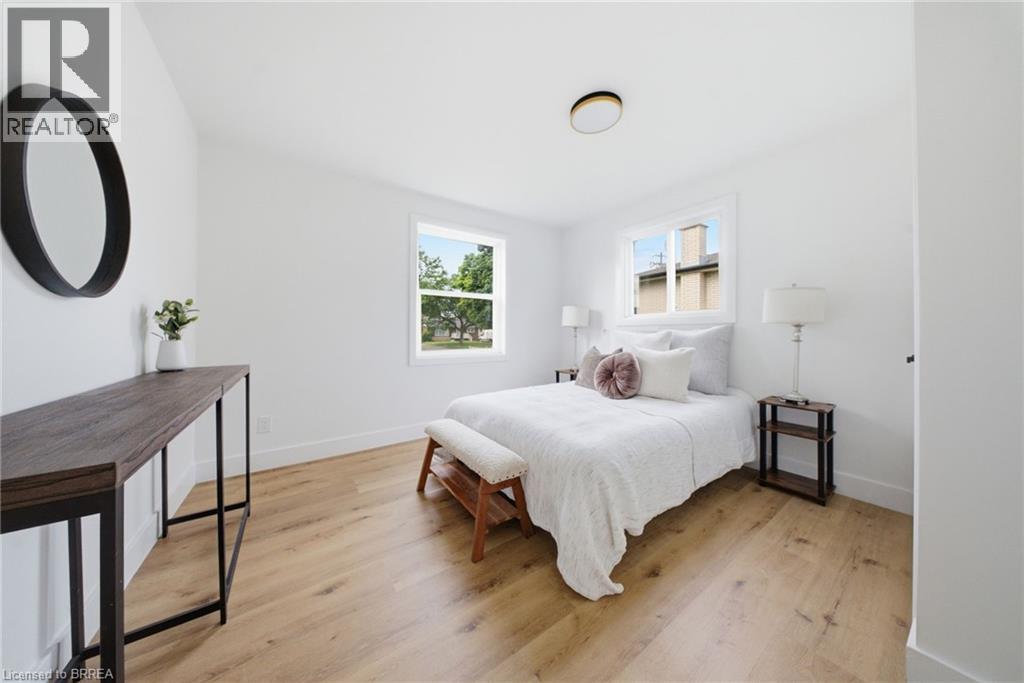 92 FAIRVIEW Drive - Image 18