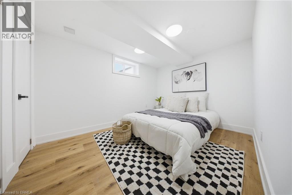 92 FAIRVIEW Drive - Image 21