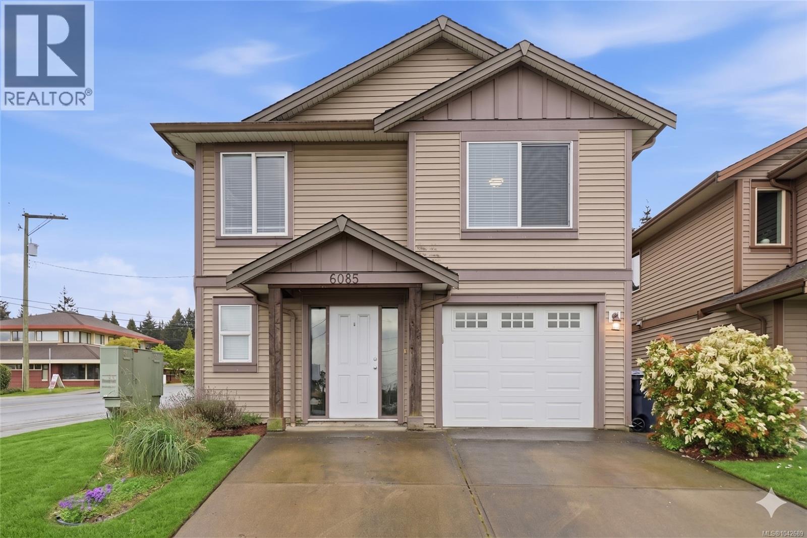 6085 Clayburn Pl - 1