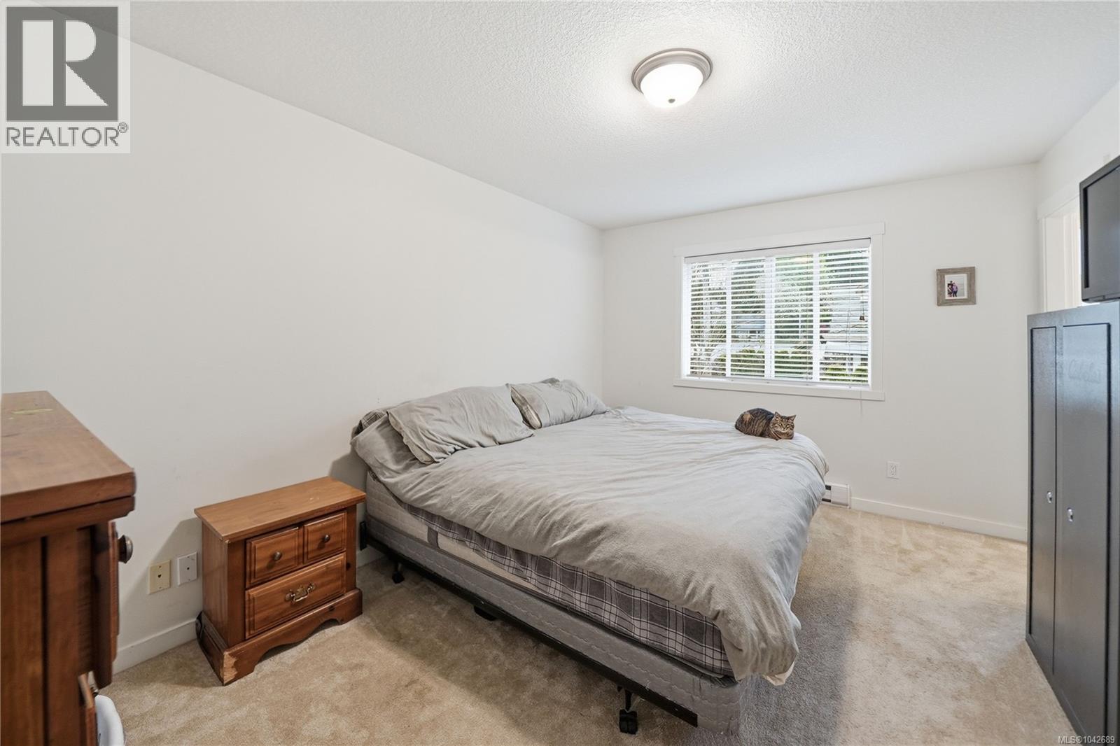 6085 Clayburn Pl - Image 6