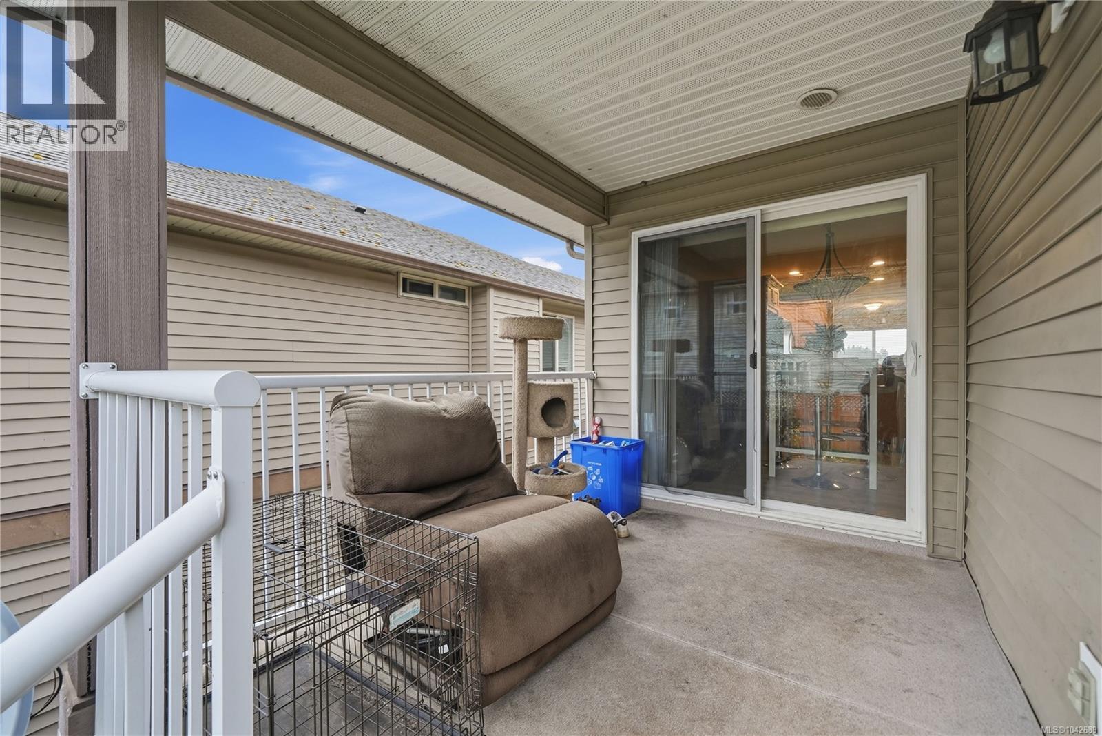 6085 Clayburn Pl - 17