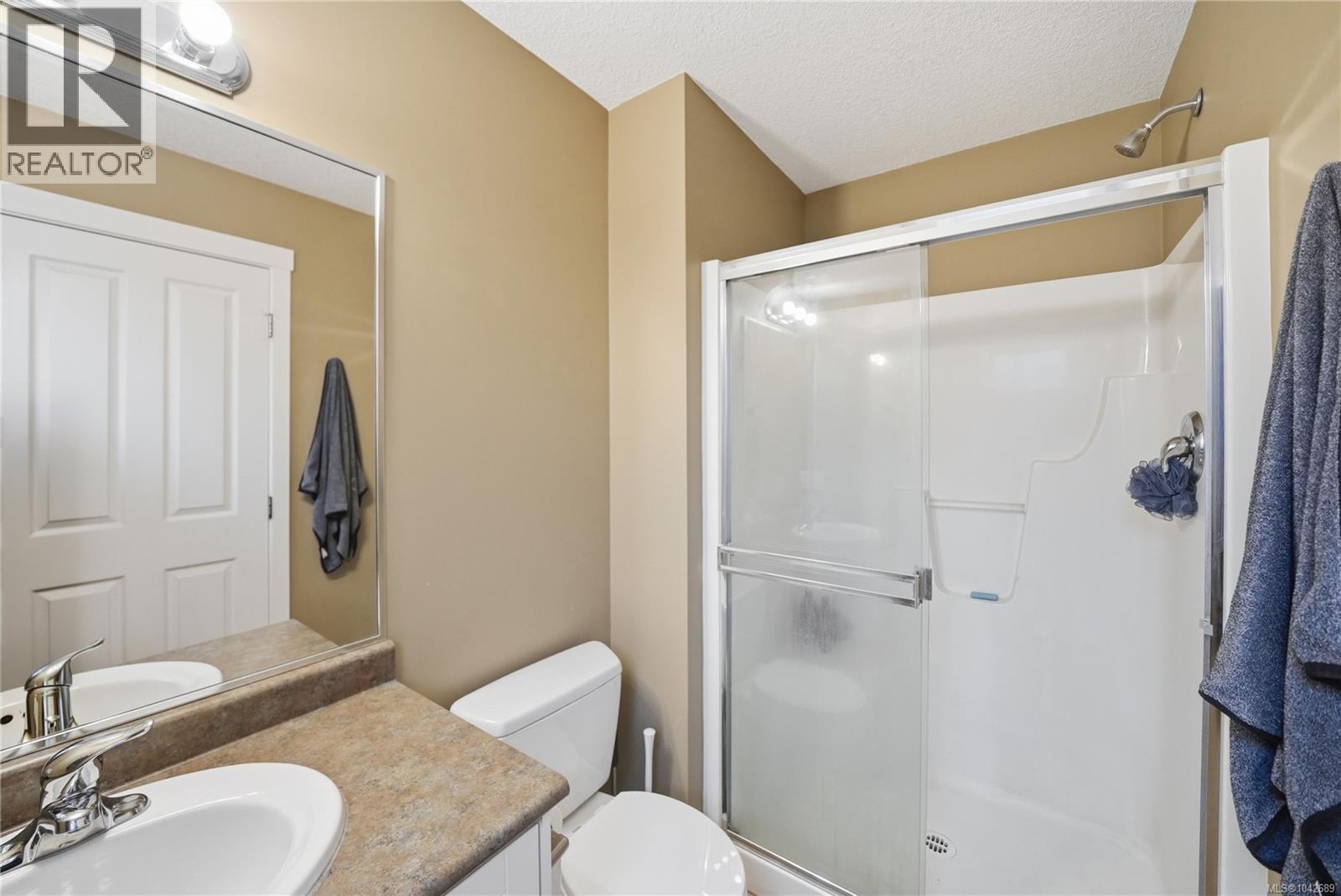 6085 Clayburn Pl - 19