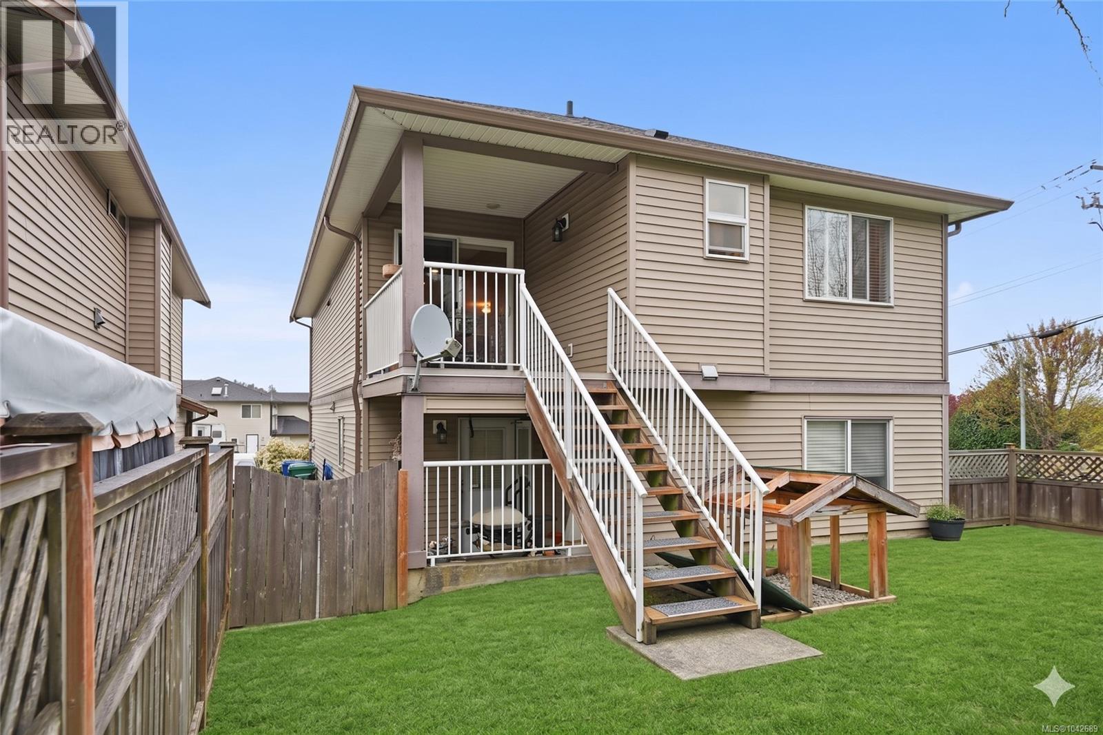 6085 Clayburn Pl - 32