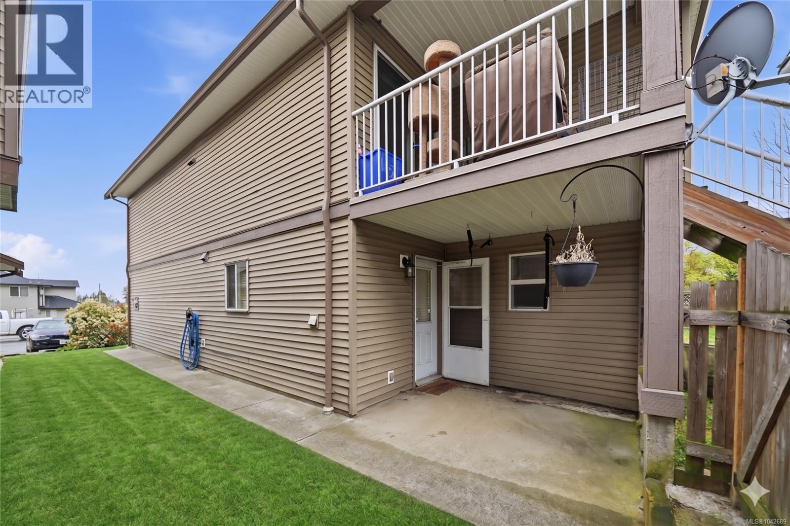 6085 Clayburn Pl - Image 30