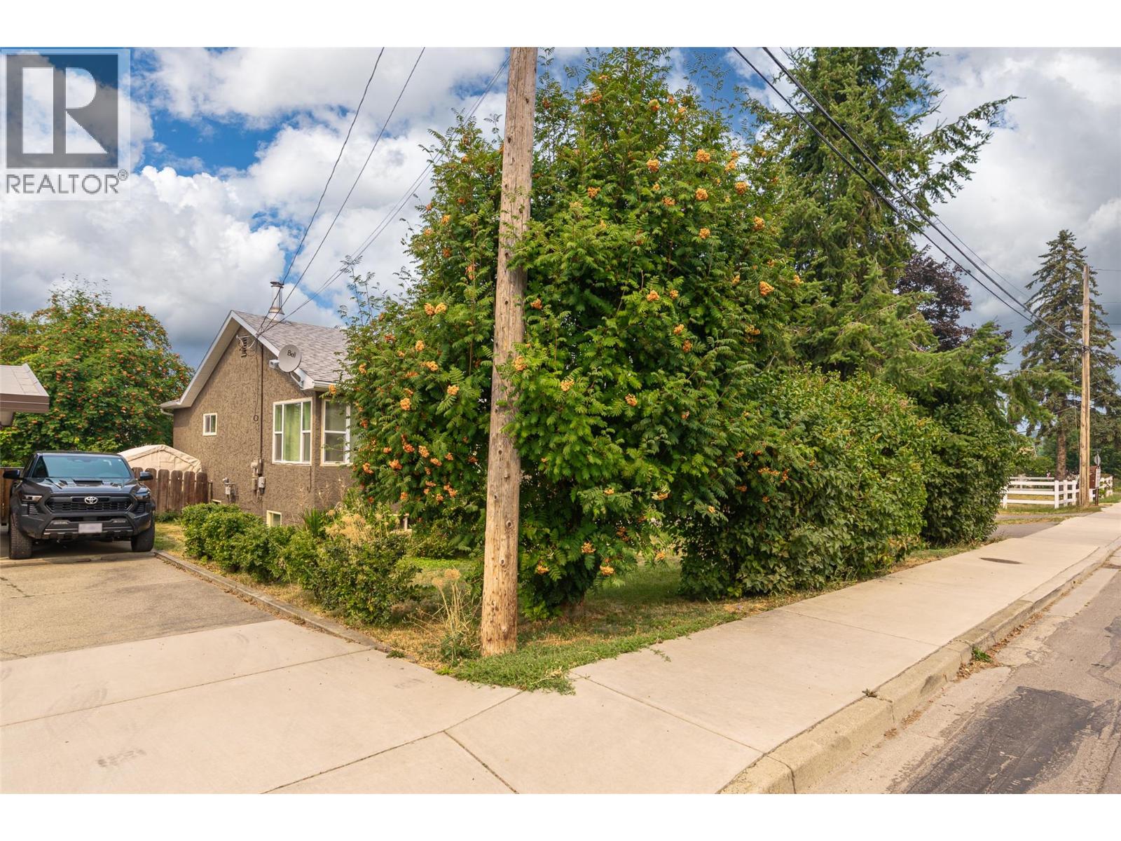 609 20th Avenue S - 23