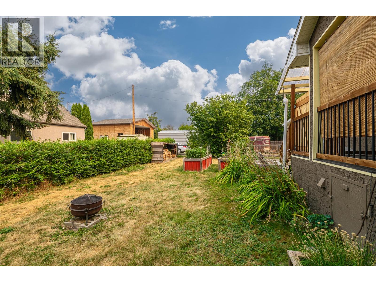 609 20th Avenue S - 27