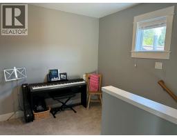 3583 14th Avenue, Castlegar, BC V1N4J2 Photo 43