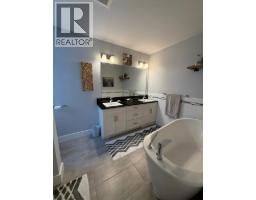 3583 14th Avenue, Castlegar, BC V1N4J2 Photo 37