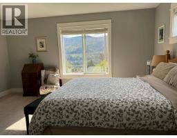 3583 14th Avenue, Castlegar, BC V1N4J2 Photo 33