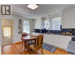 Living room - 10660 Cedar Dr, Youbou, BC V0R3E1 Photo 14