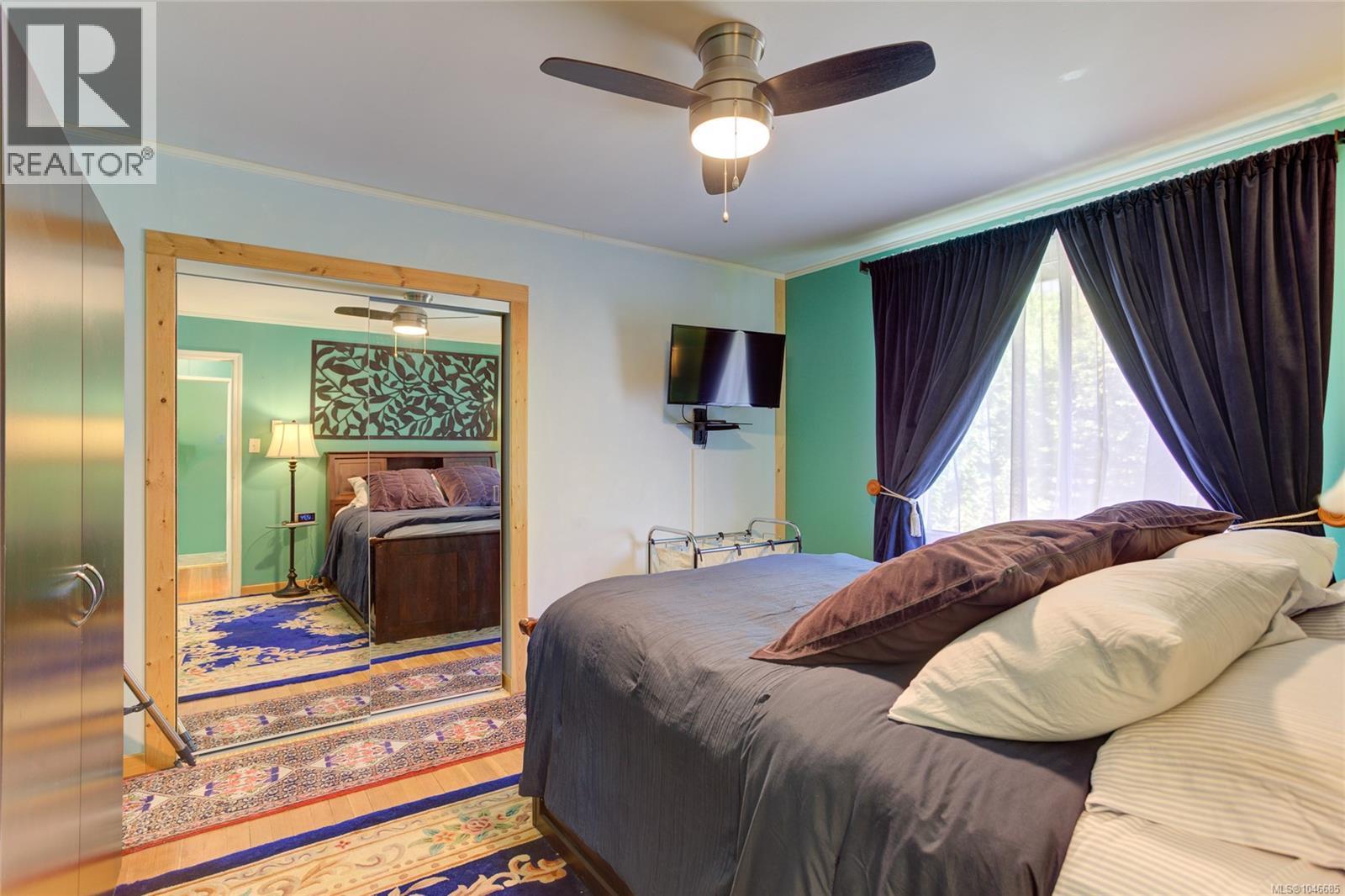 10660 Cedar Dr - 22