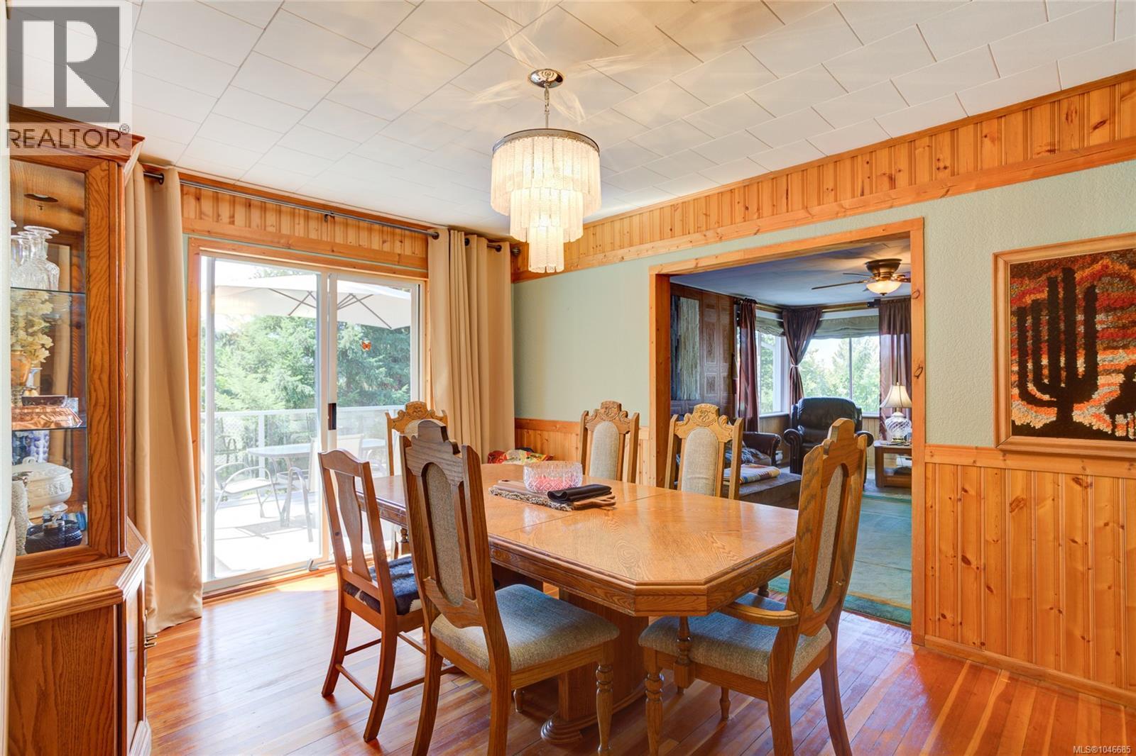 10660 Cedar Dr - 8