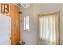 10660 Cedar Dr, Youbou, BC V0R3E1 Photo 20