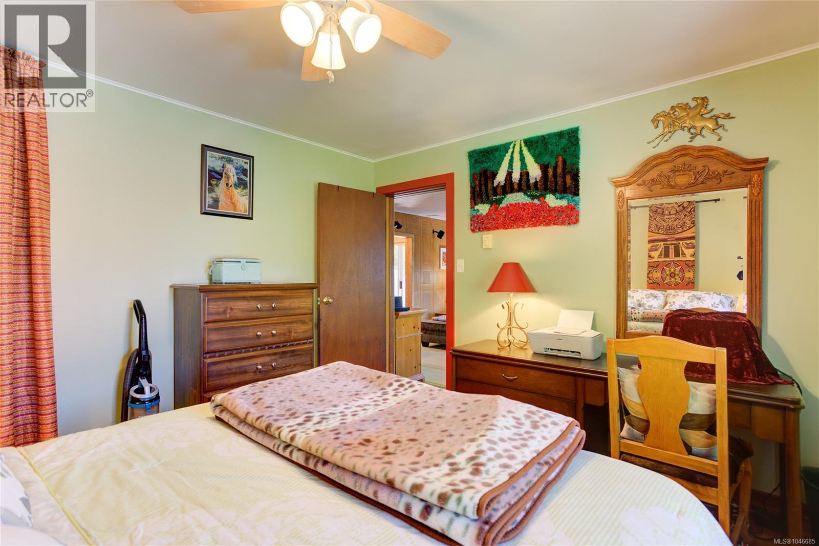 10660 Cedar Dr - Image 27