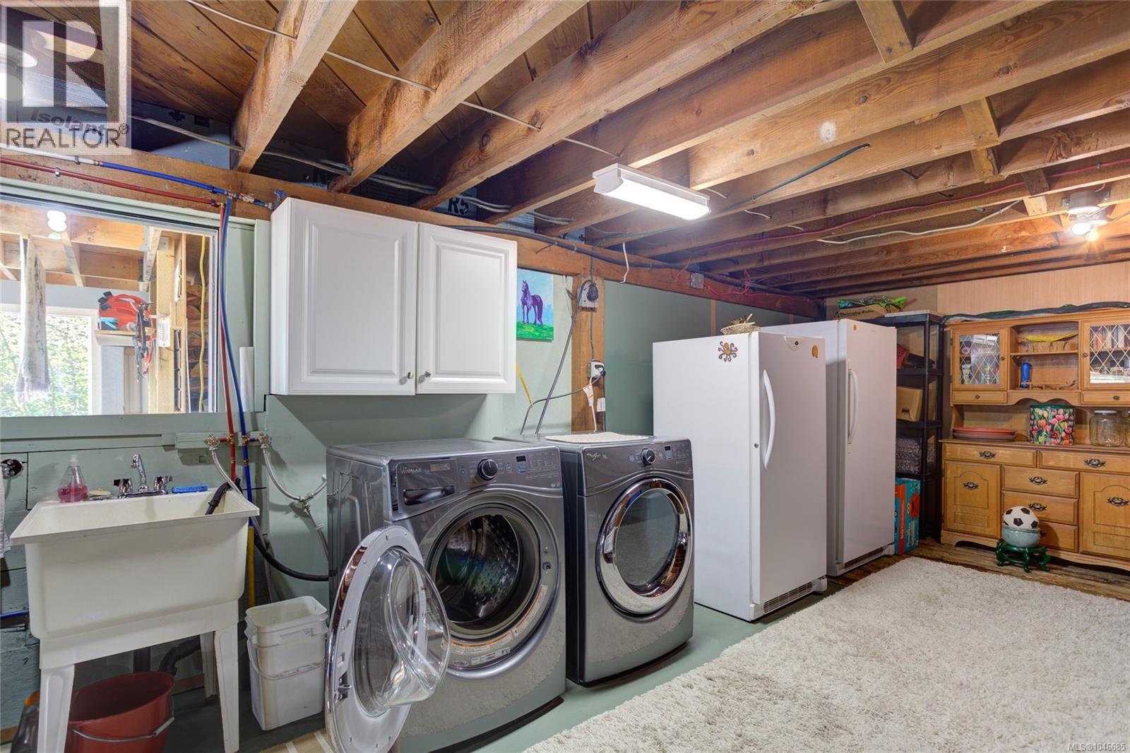 10660 Cedar Dr - Image 47