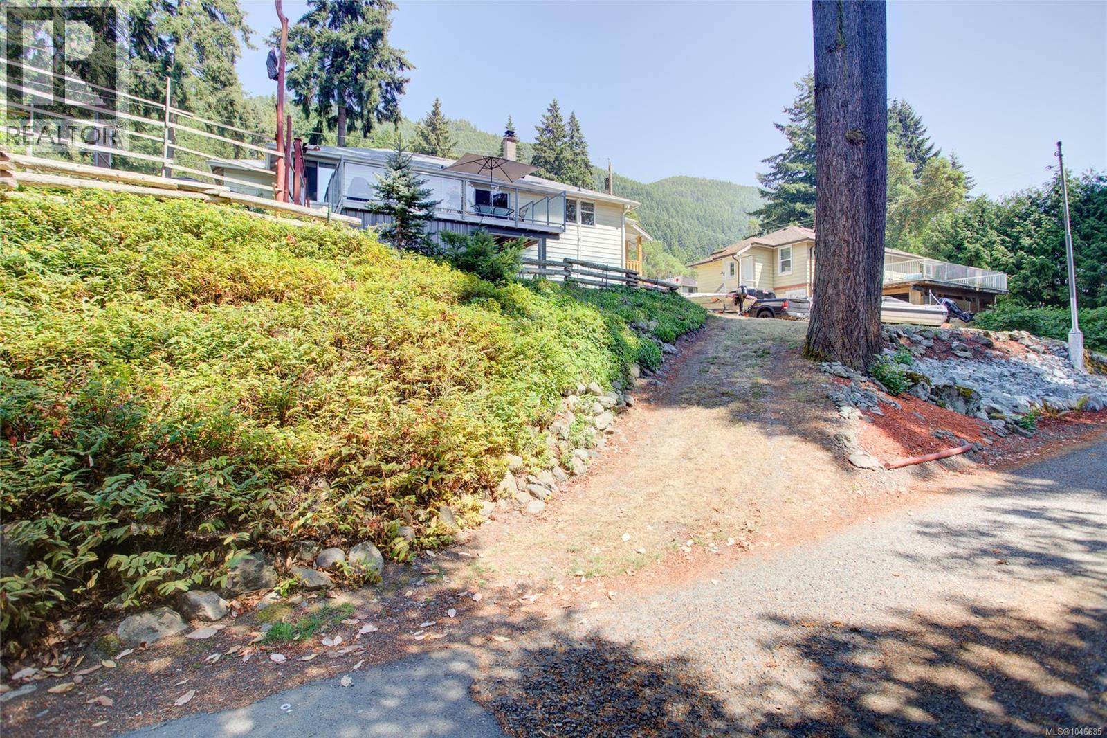 10660 Cedar Dr - 63
