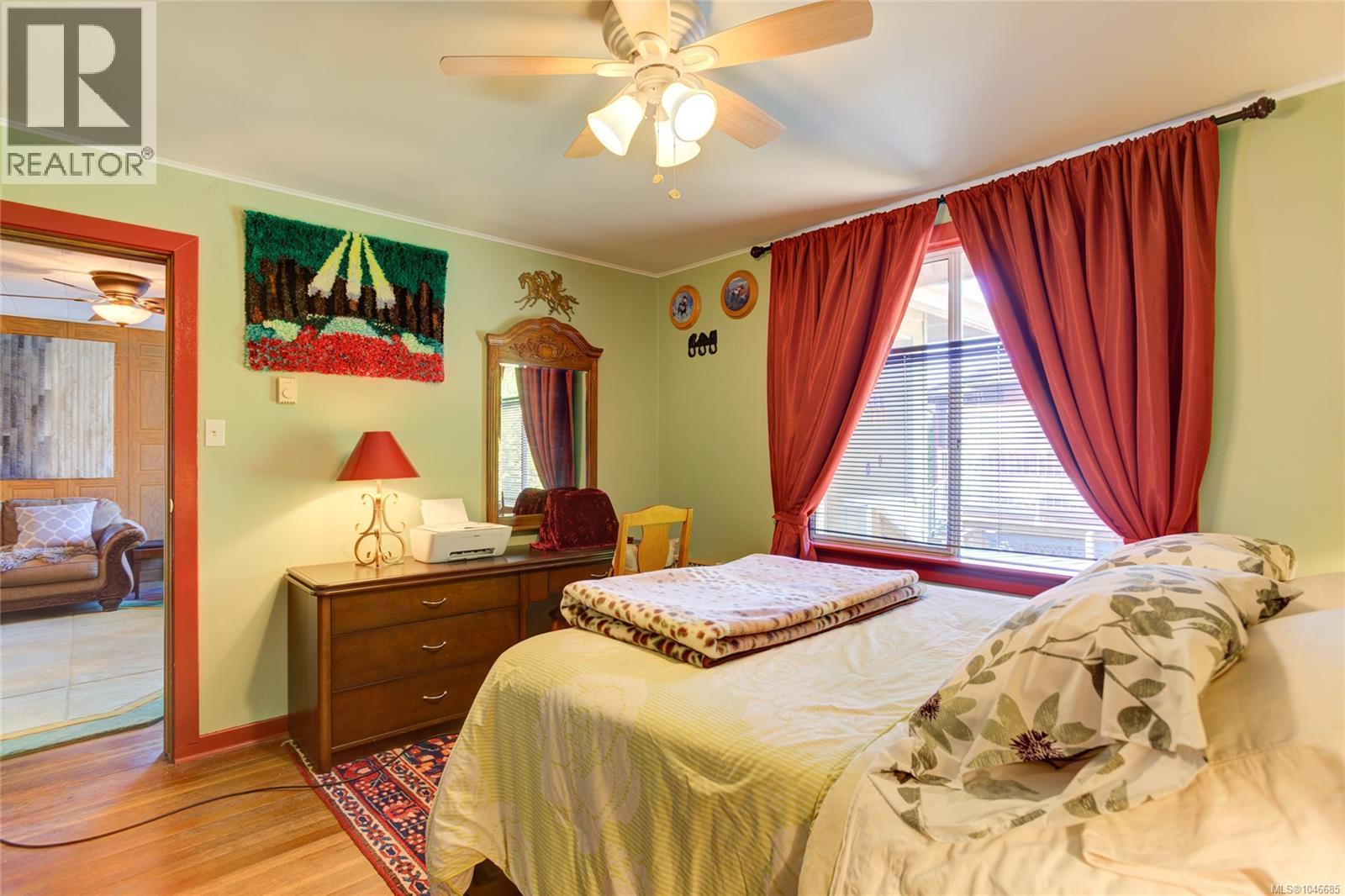 10660 Cedar Dr - Image 26