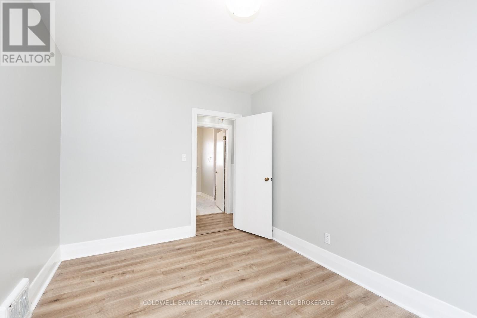 205 ROSS STREET - Image 20